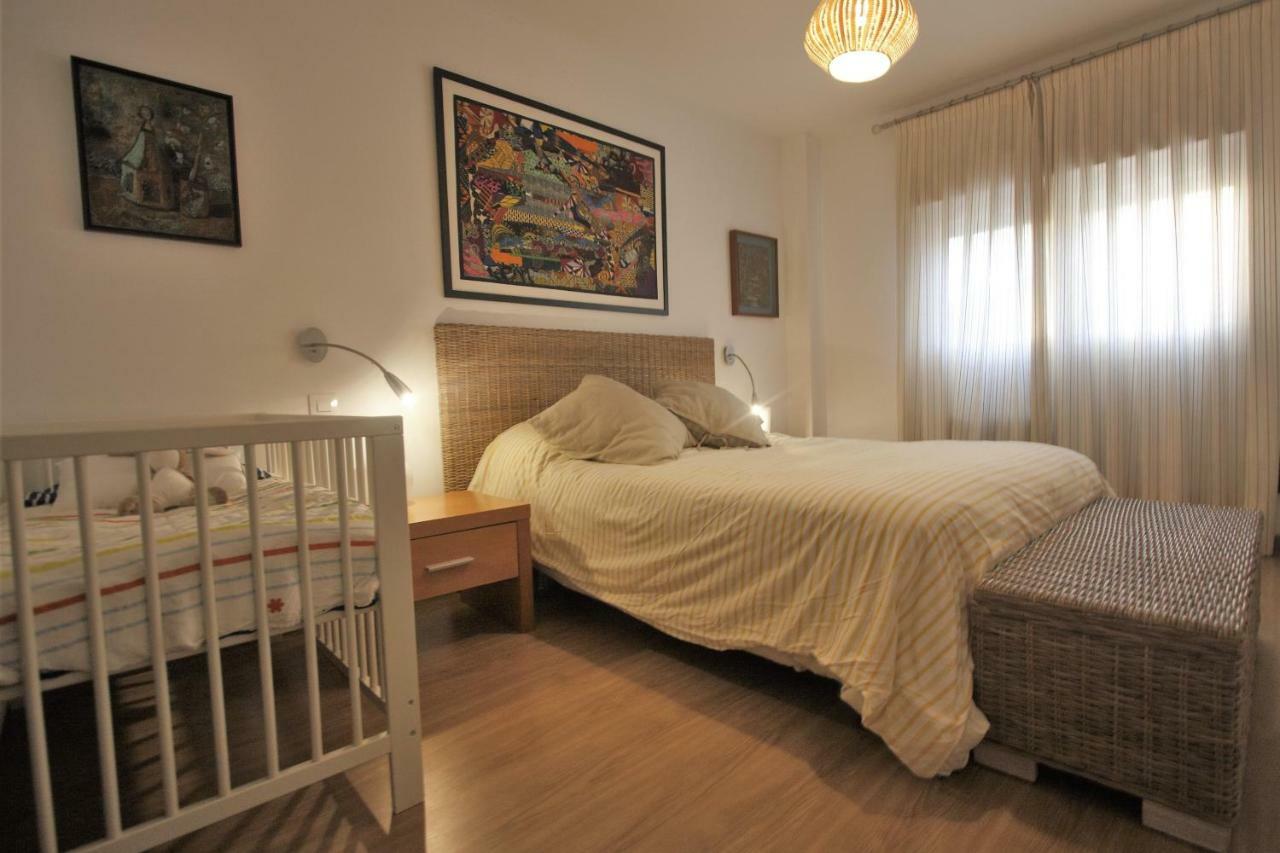 Bonito Apart. Con Parking Y Piscina Mairena del Aljarafe Exterior photo